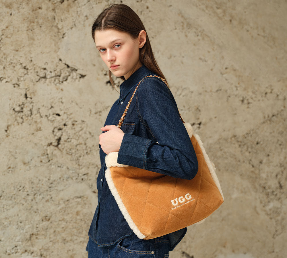 Diana UGG AUSTRALIAN SHEPHERD