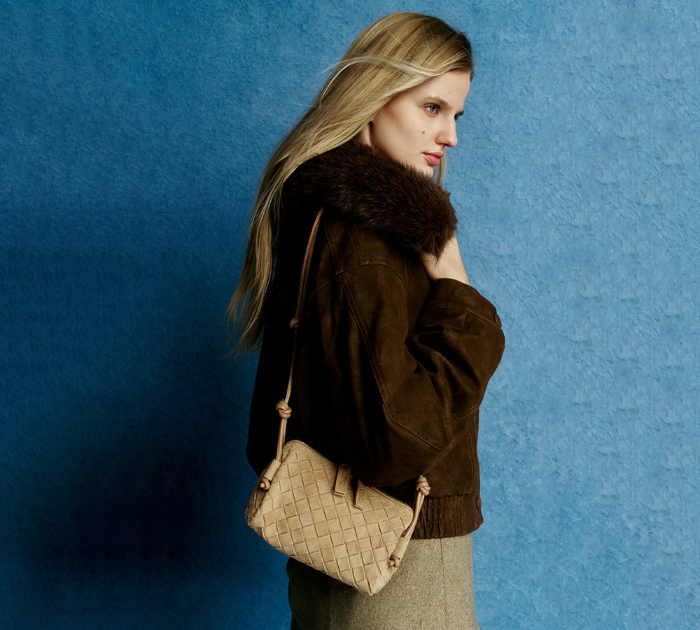 AUSTRALIAN SHEPHERDยฎ Women Crossbody Bag Weavey UGG AUSTRALIAN SHEPHERD