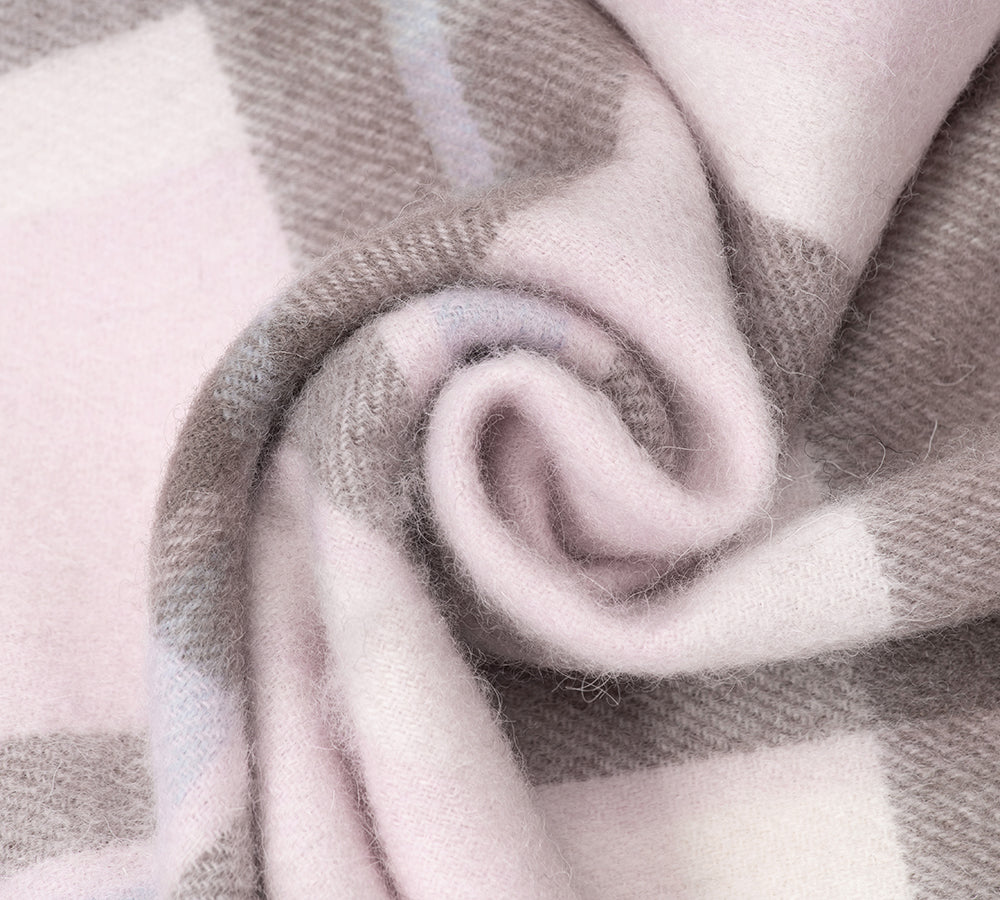 AUSTRALIAN SHEPHERD® 100% Wool Check Solara Scarf UGG AUSTRALIAN SHEPHERD