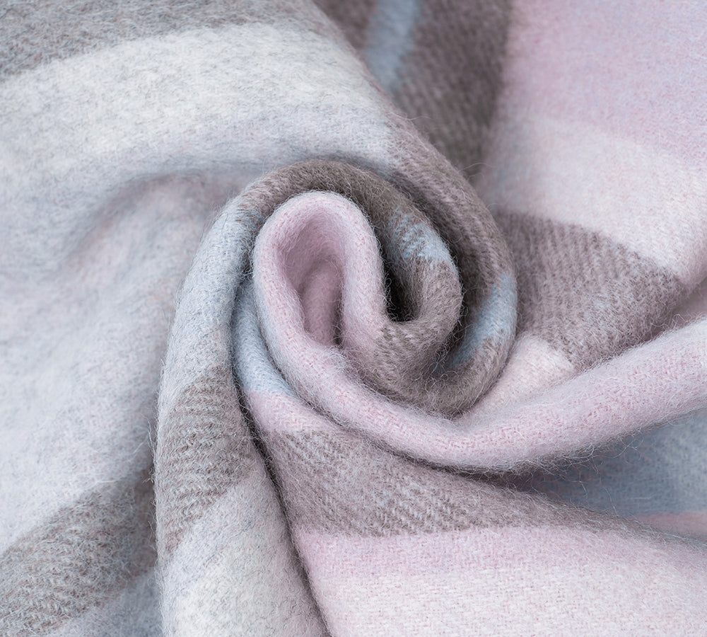 AUSTRALIAN SHEPHERD® 100% Wool Check Solara Scarf UGG AUSTRALIAN SHEPHERD