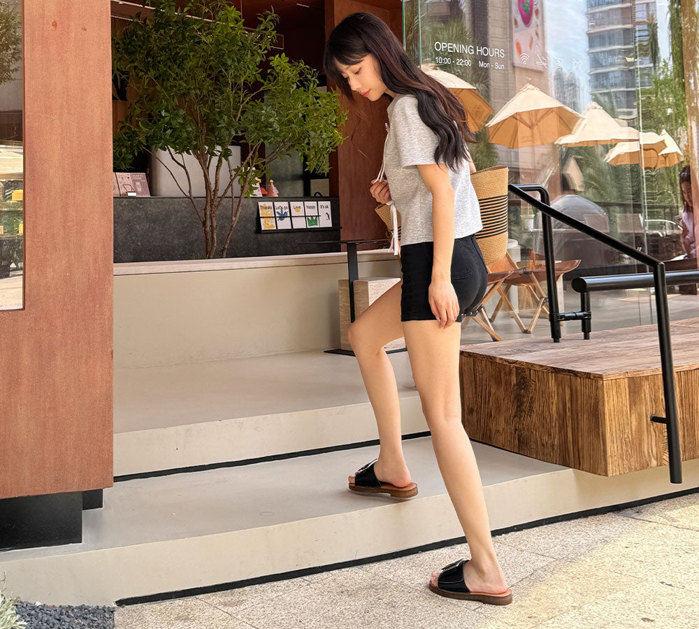 Women Leather Flats Buckle Top Ultra Soft Slides Summer Sandals Bera