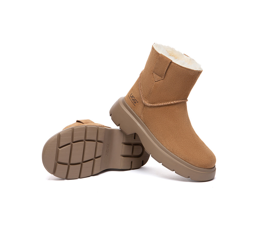 Nyra UGG AUSTRALIAN SHEPHERD