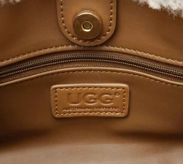 Momo UGG AUSTRALIAN SHEPHERD