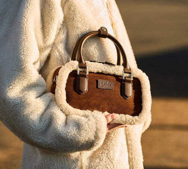 AUSTRALIAN SHEPHERD® Women Hand Carry Adjustable Strap Over Shoulder Zip Shayla Bag UGG AUSTRALIAN SHEPHERD