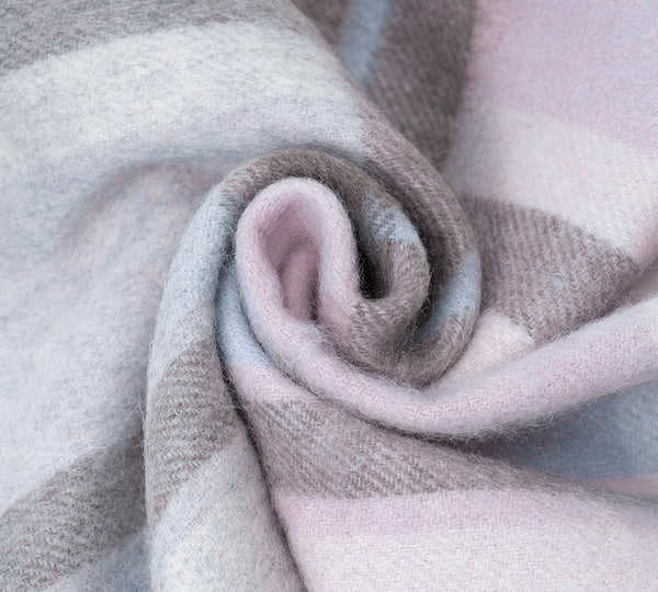 AUSTRALIAN SHEPHERD® 100% Wool Check Solara Scarf UGG AUSTRALIAN SHEPHERD