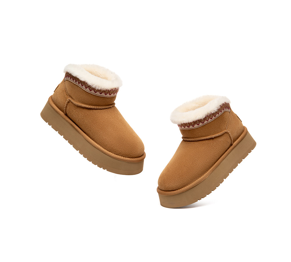 Liora UGG AUSTRALIAN SHEPHERD