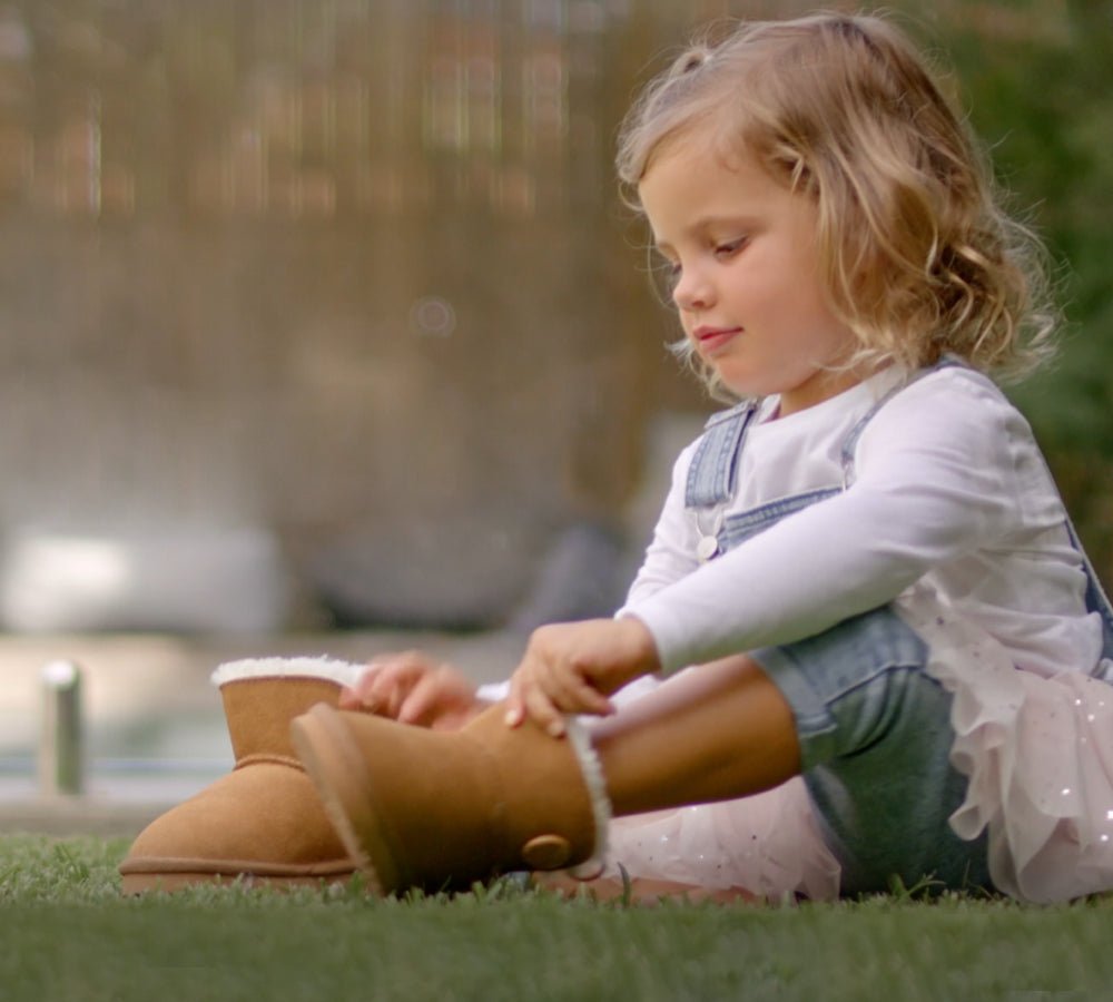 UGG Australian Shepherd Ugg Boots Nolan Kids Mini Button - UGG Boots - Pink - Uggoutlet